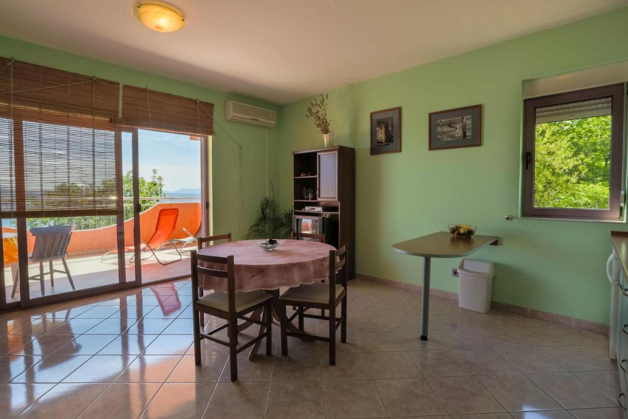 Apartments Djusi Драмал Екстериор снимка