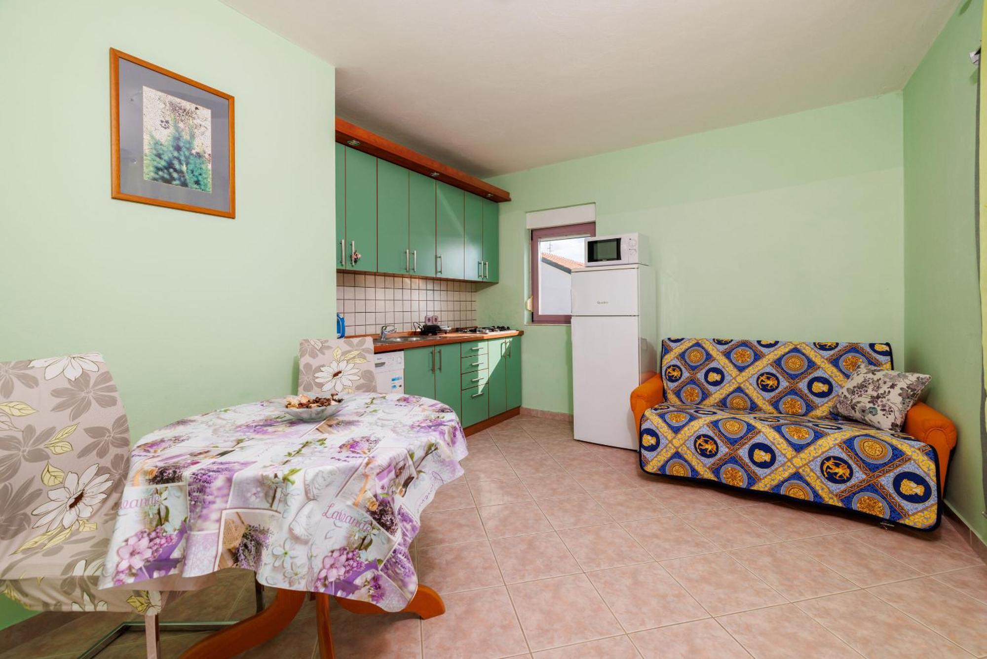 Apartments Djusi Драмал Екстериор снимка